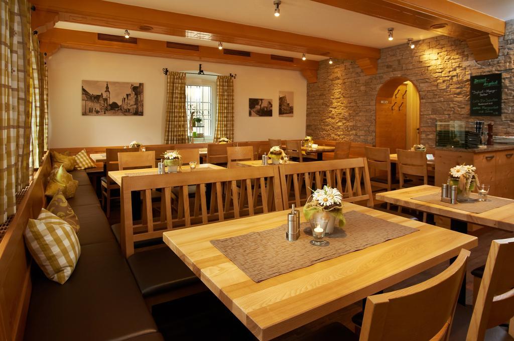 多瑙河畔诺伊施塔特 季吉尔旅馆酒店 外观 照片